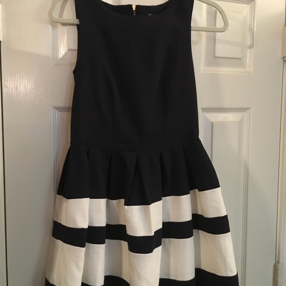 Colorblock cocktail dress - Picture 4 of 6